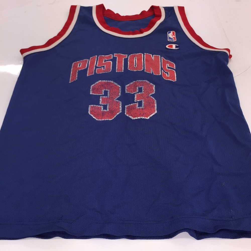 Pistons Jersey Size Youth Medium? Grant Hill 33 🏀